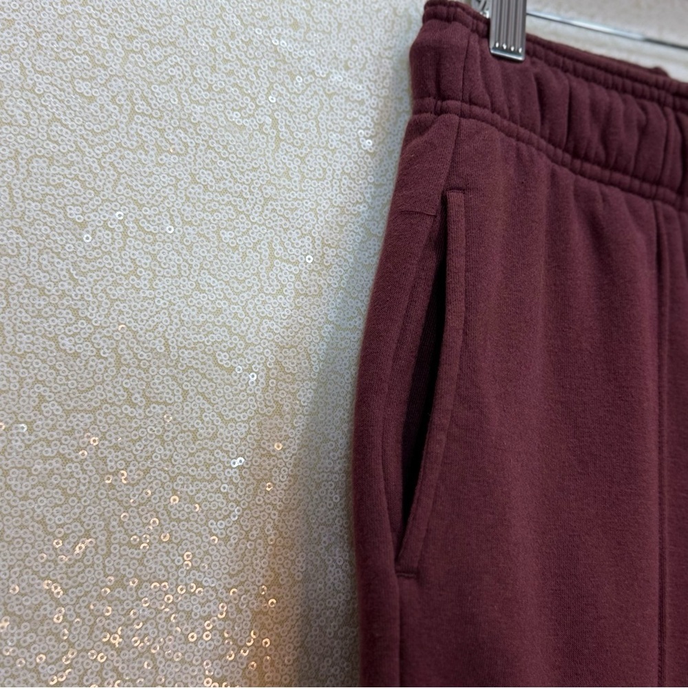 Champion Classic Fleece Sweatpants Medium Burgundy Wide Leg Joggers Gym Casual - Picture 10 of 15